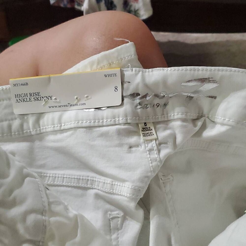 NWT SEVEN 7 SKIN FIT ANKLE CROPPED JEAN - Picture 3 of 4